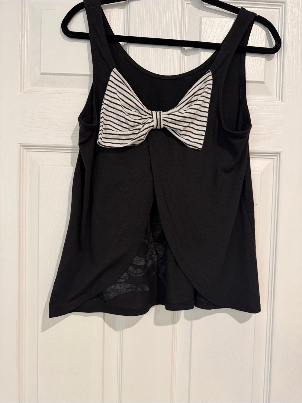 Disney Black Tank Top with White Minnie Mouse Graphic - Picture 2 of 3